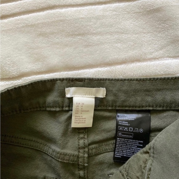 H&M shorts bundle - Picture 2 of 4